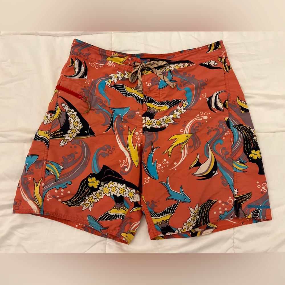 Patagonia Hybrid Board Shorts — Ocean Fish + Mermaid Print — Size 31